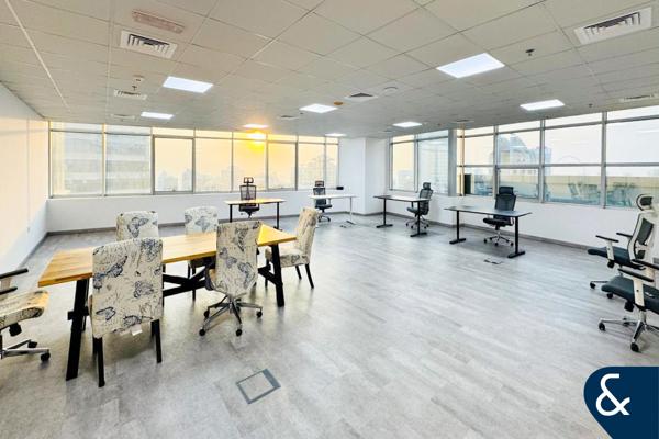 Full Floor | Fitted | Prime Location